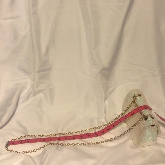 Crossbody - Picture 2 of 14